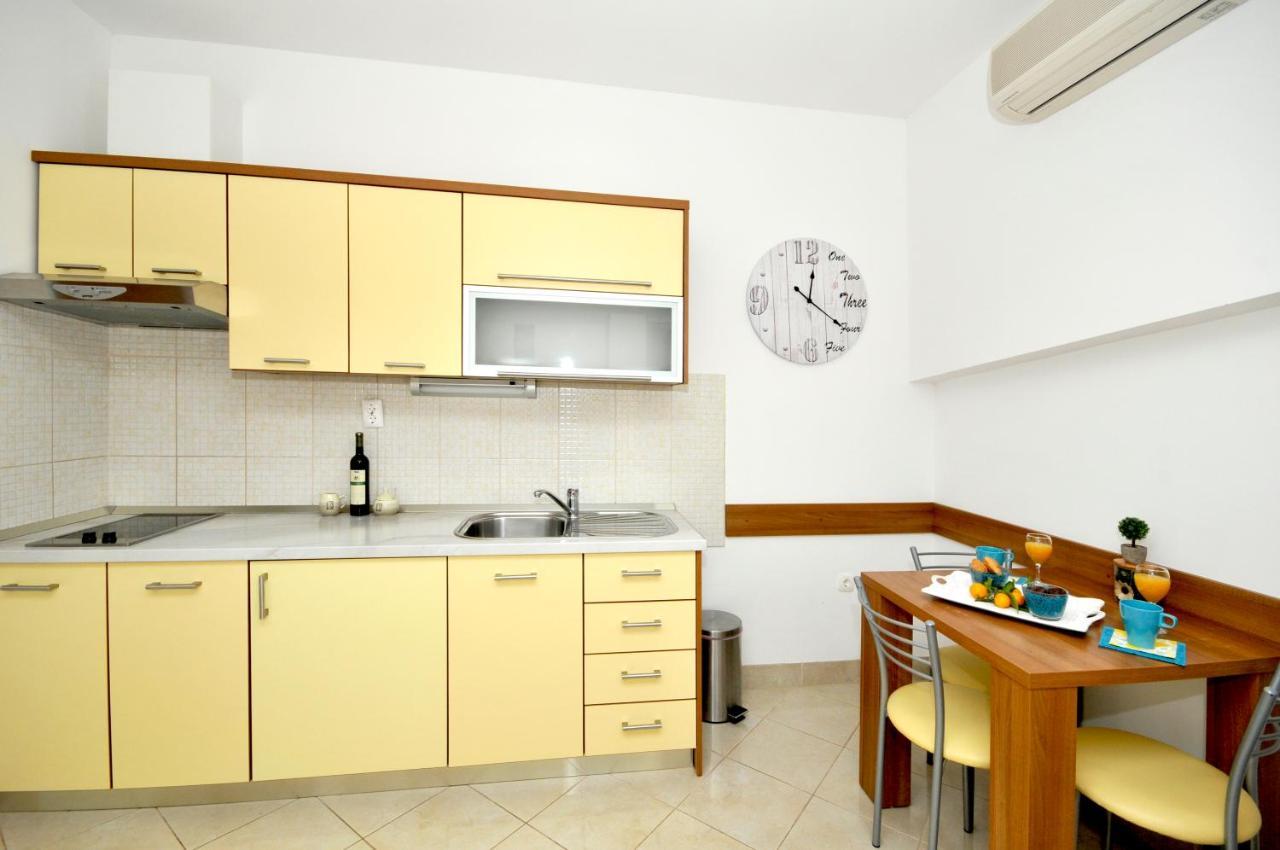 Apartments Penic Trogir Luaran gambar
