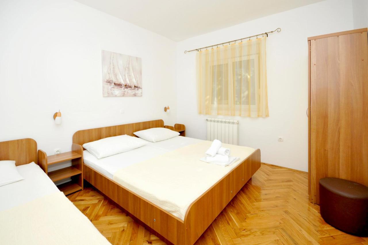 Apartments Penic Trogir Luaran gambar